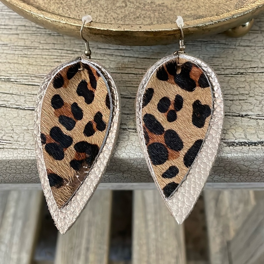 Animal Print Teardrop Dangling Earrings